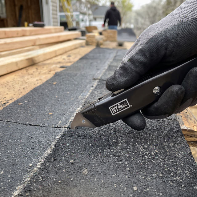 Double Interlock Retractable Utility Knife