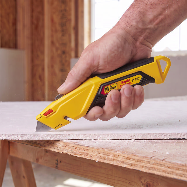 Rapid Reload® Retractable Utility Knife w/4 blades